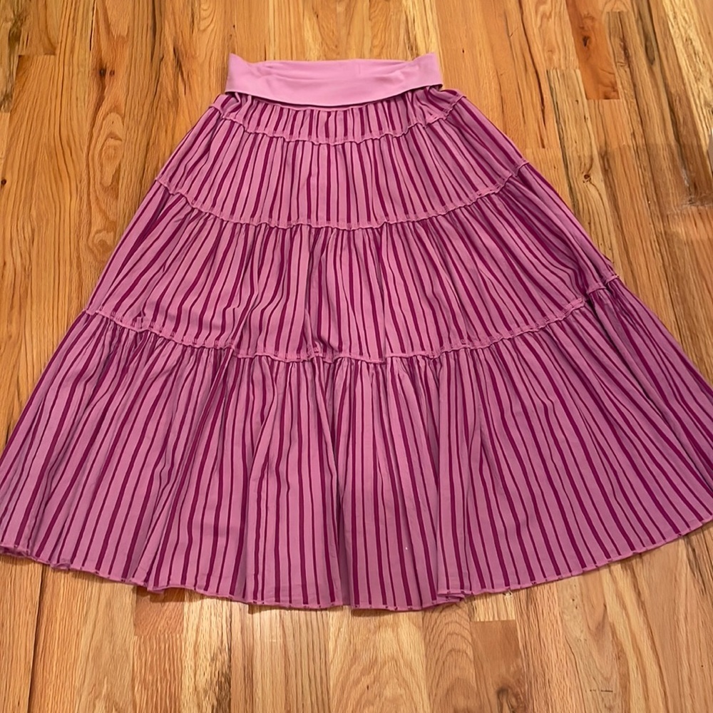Hard tail maxi ruffle skirt size M